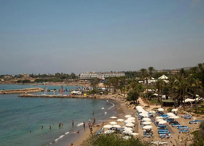 Magnolia By * Pégeia